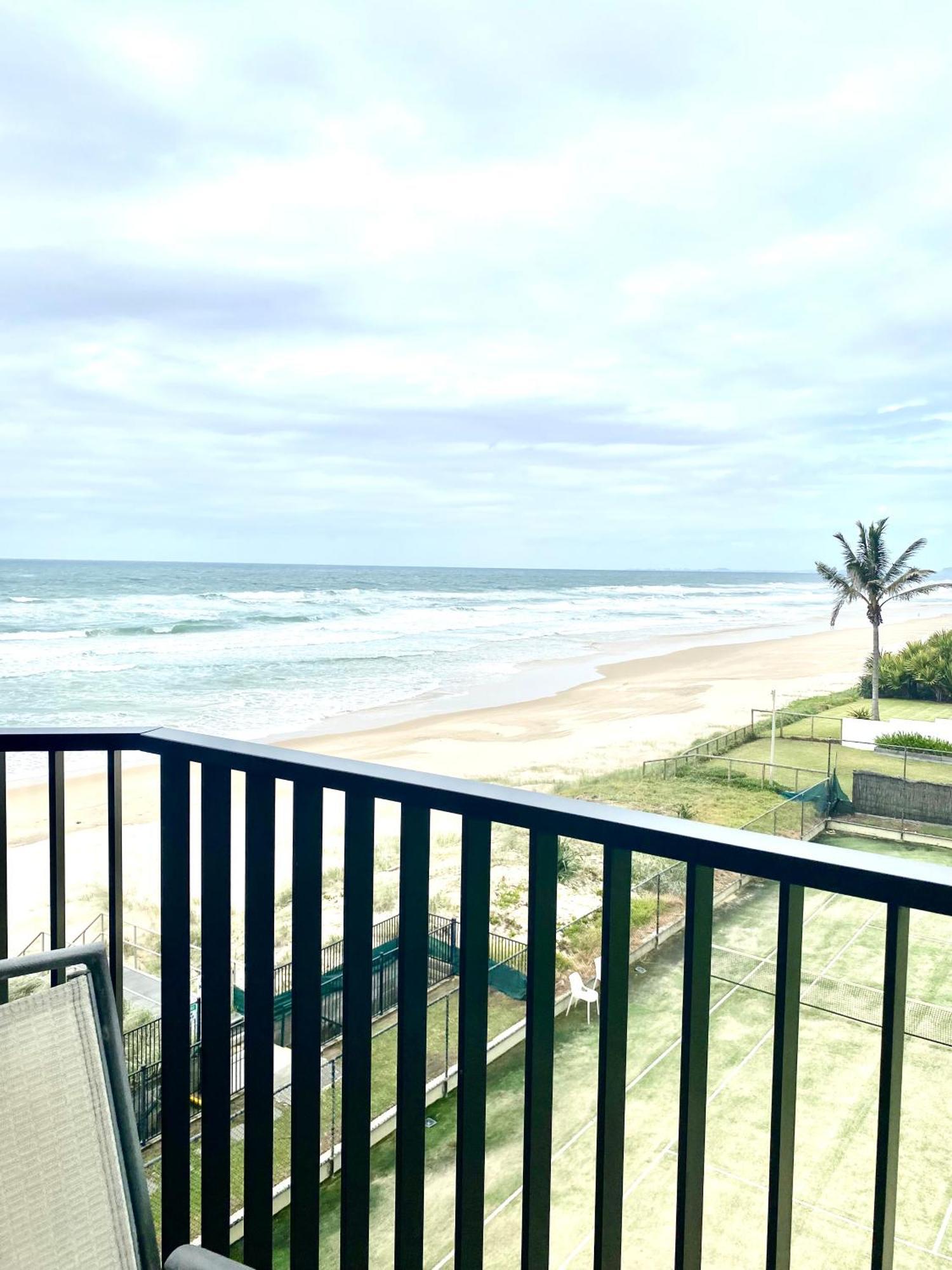 One The Esplanade Apartments On Surfers Paradise Guldkusten Exteriör bild