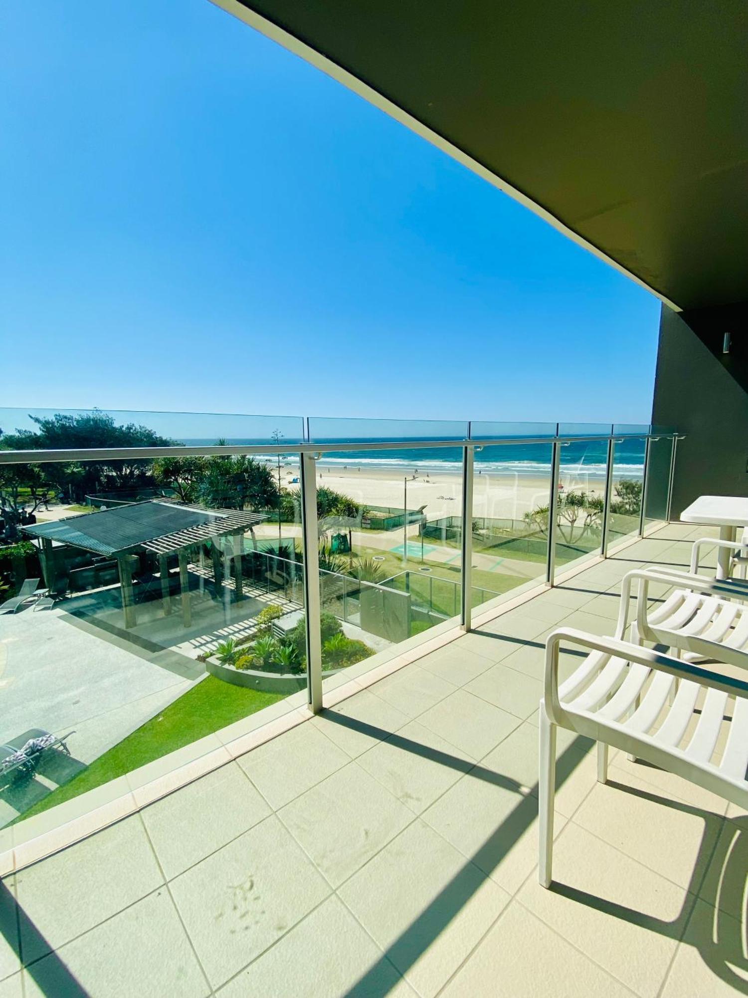One The Esplanade Apartments On Surfers Paradise Guldkusten Exteriör bild